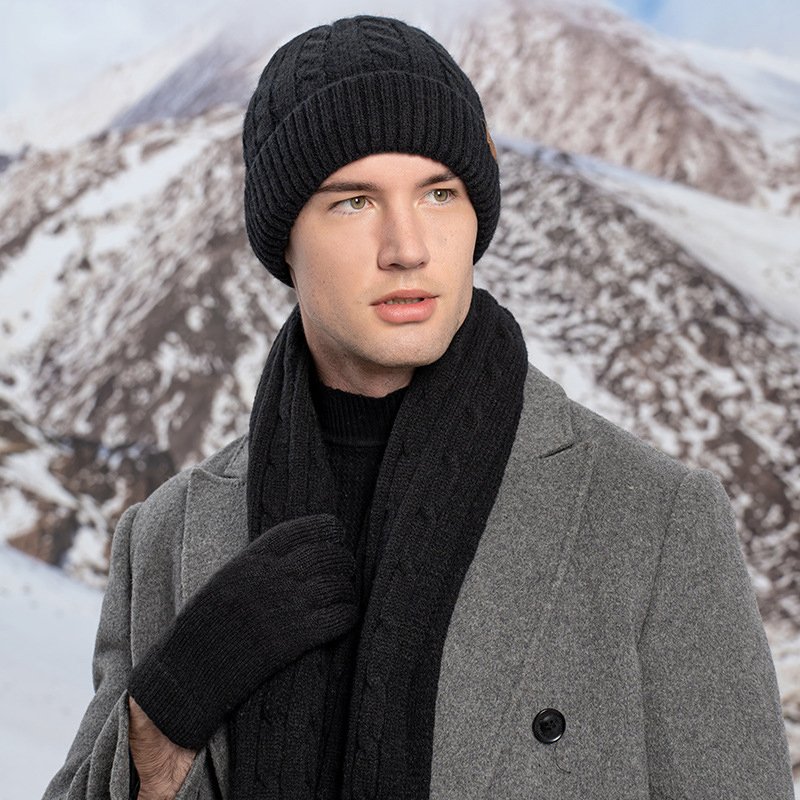 Complementos de tendencia para no pasar frío: gorros, guantes y bufandas -  Foto 1